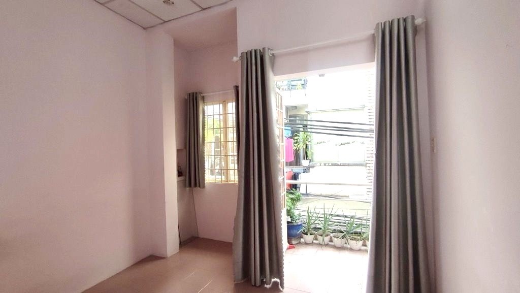 NHÀ BÁN Đ.TÔN ĐẢN- NGANG 3.5M- NHỈNH 4T- TRƯỚC NHÀ RỘNG 3M- GẦN Đ.SỐ VÀ TRƯỜNG ĐH NGUYỄN TẤT 3