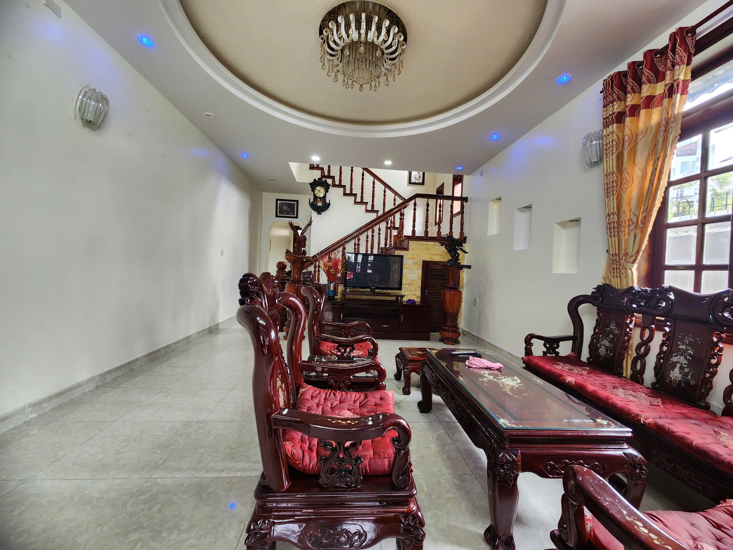 CHO THUÊ VILLA SÂN VƯỜN YERSIN P9 ĐÀ LẠT 5PN FULL NỘI THẤT 20TR 4