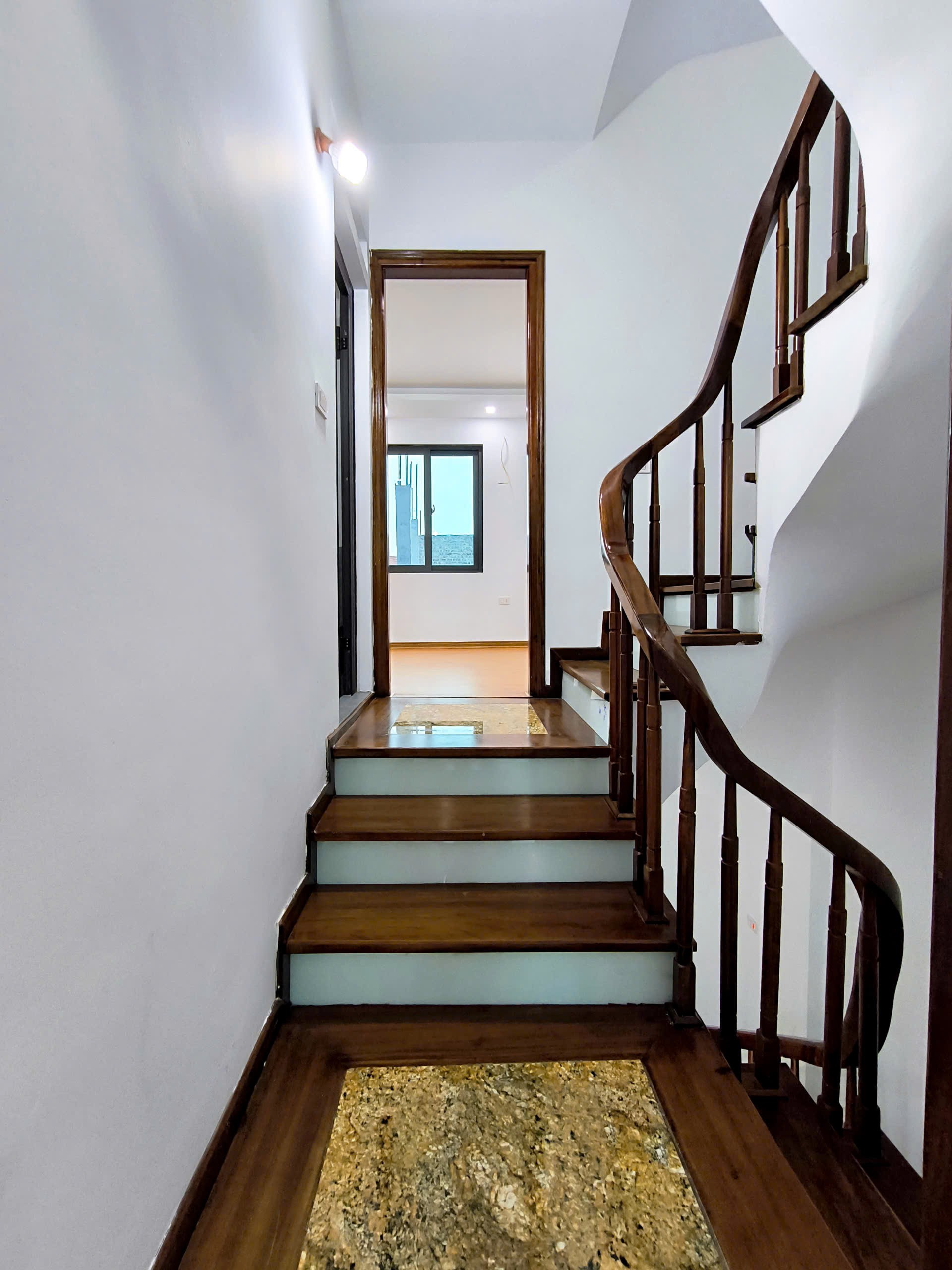 Bán nhà xã Sơn Đồng, Hà Nội 42M 5 Tầng, kinh doanh, ô tô qua nhà, có nội thất 11