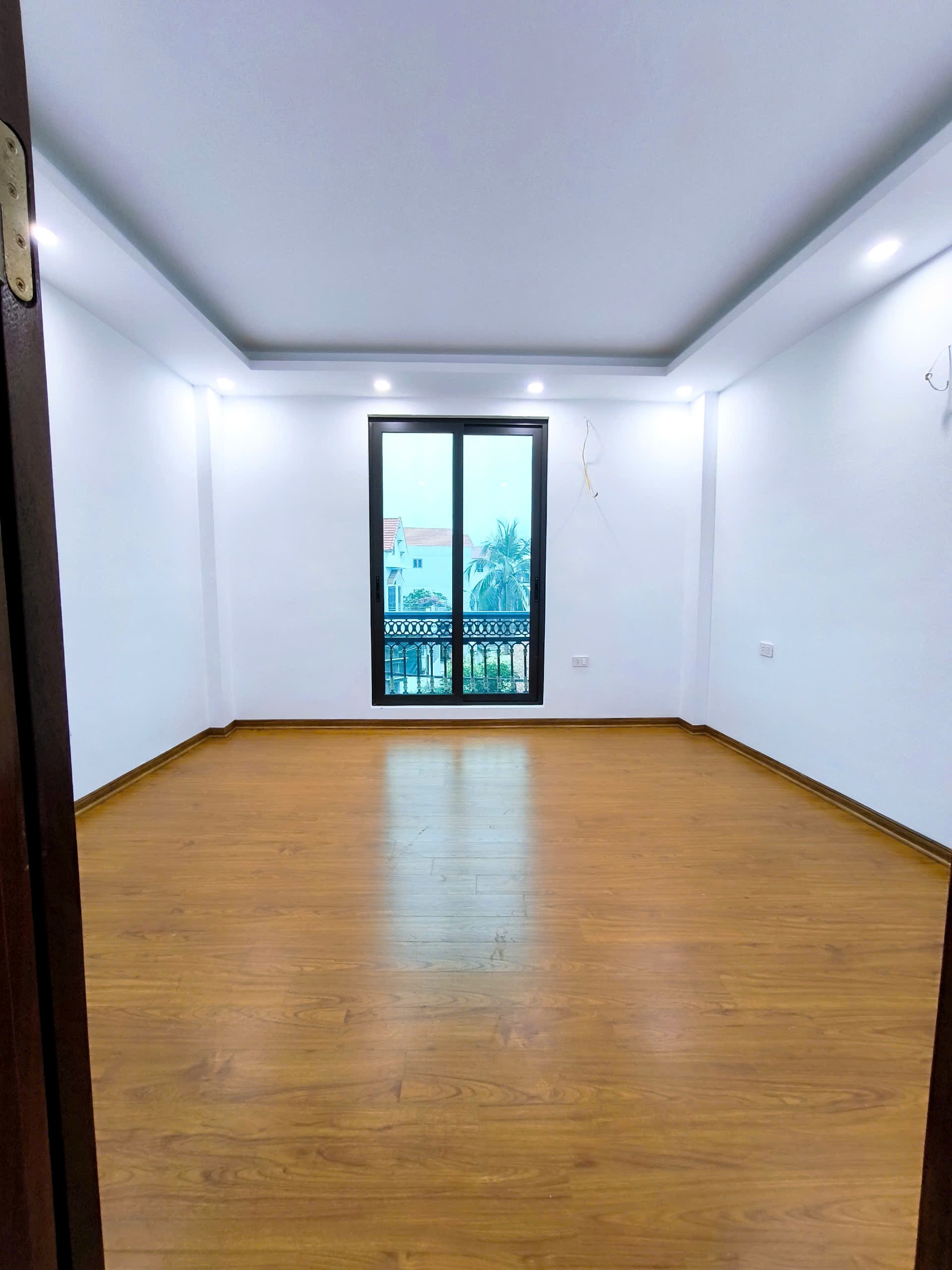 Bán nhà xã Sơn Đồng, Hà Nội 42M 5 Tầng, kinh doanh, ô tô qua nhà, có nội thất 12