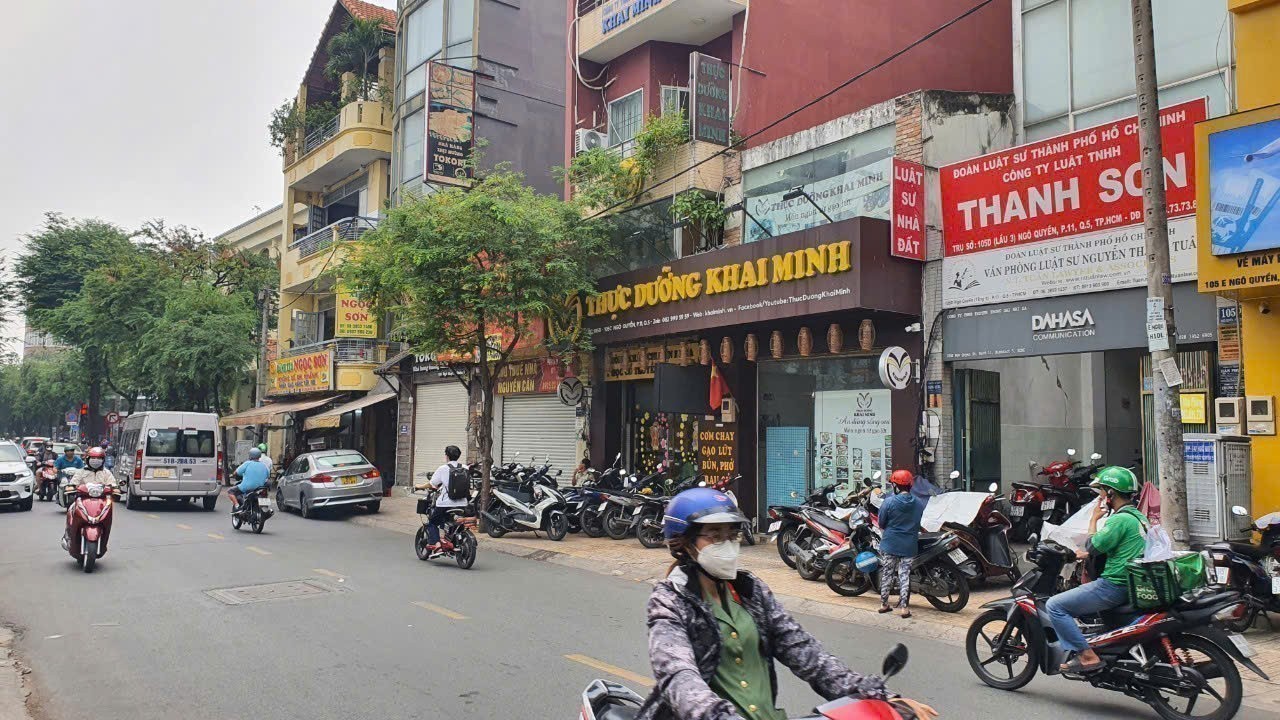 Siêu phẩm nhà MT Ngô Quyền Quận 5, Cao 7 Tầng, MT KD rất tốt 2