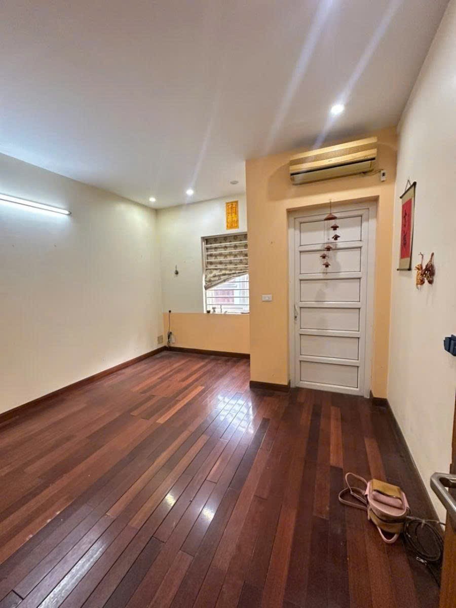 BÁN NHÀ BỒ ĐỀ - 5 TẦNG - GARA - THÔNG HỒNG TIẾN - Ô TÔ 7 CHỖ 3