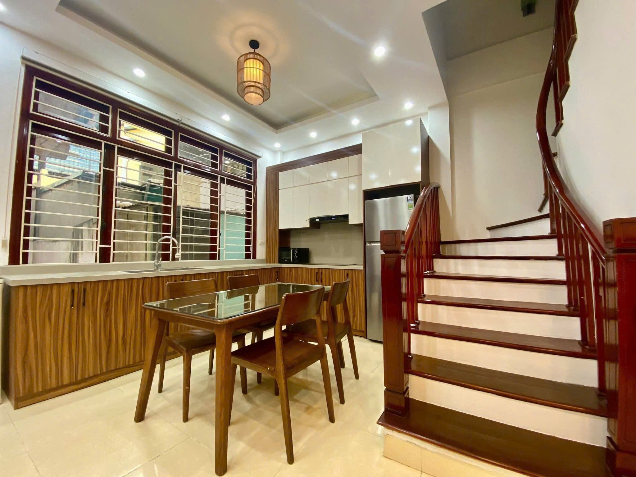 NHÀ SIÊU ĐẸP - TRUNG TÂM BỒ ĐỀ - LONG BIÊN - GẦN Ô TÔ - FULL NỘI THẤT 3