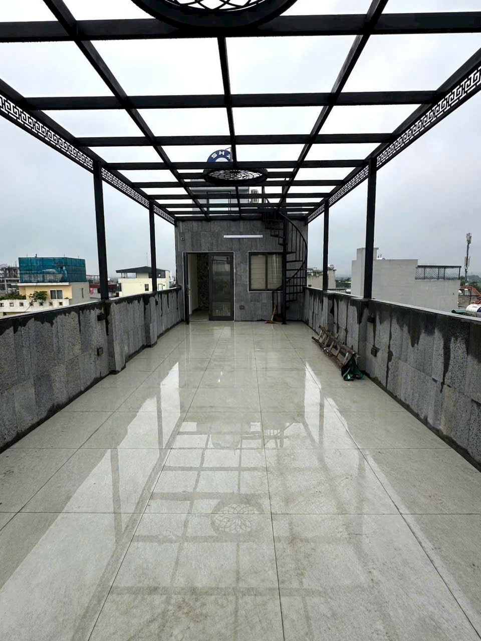 BÁN NHÀ ĐẸP Tư Đình - Long Biên8 tầng thang máy – ô tô vào nhà – full nội thất cao cấp 5
