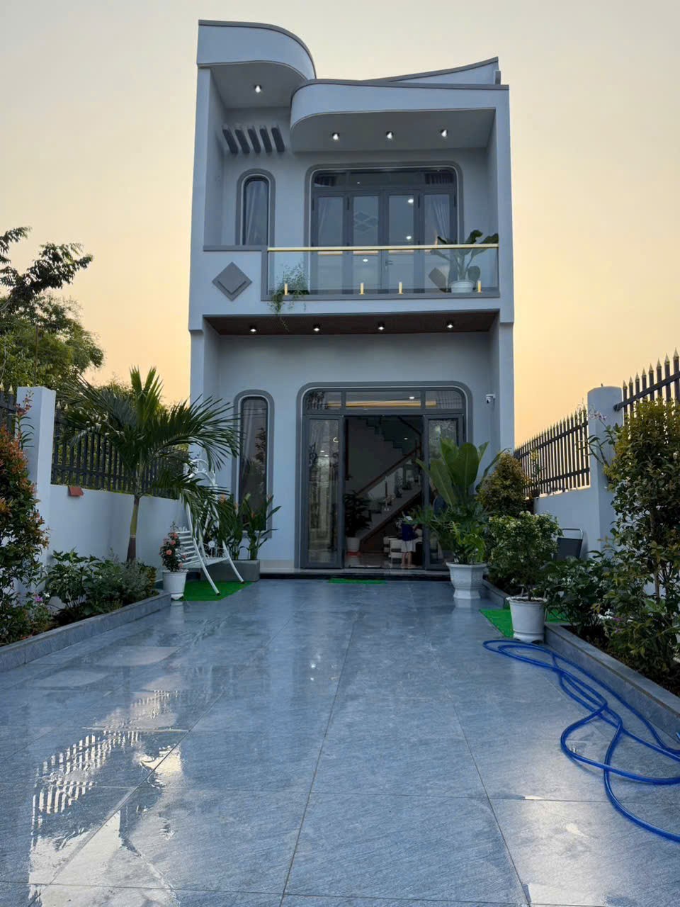 Bán nhà mặt tiền Rừng Dầu, Mỹ Hạnh Bắc dt 175m2 đã hoàn công , 1 lầu ,3pn 3wc giá 3,8 tỷ 3
