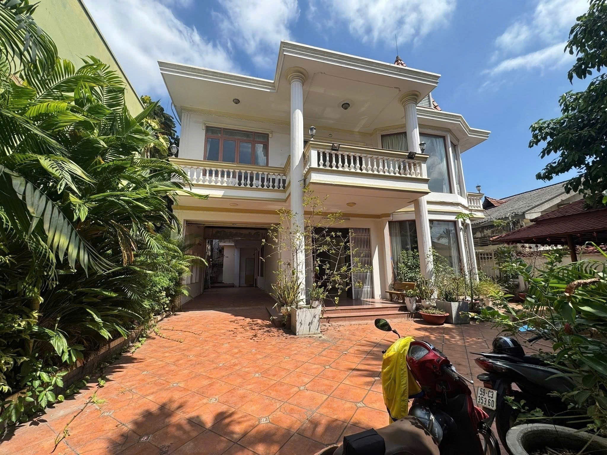 Cho thuê Biệt thự Phường Thảo Điền, Quận 2, Diện tích 516m², Giá Thương lượng 4
