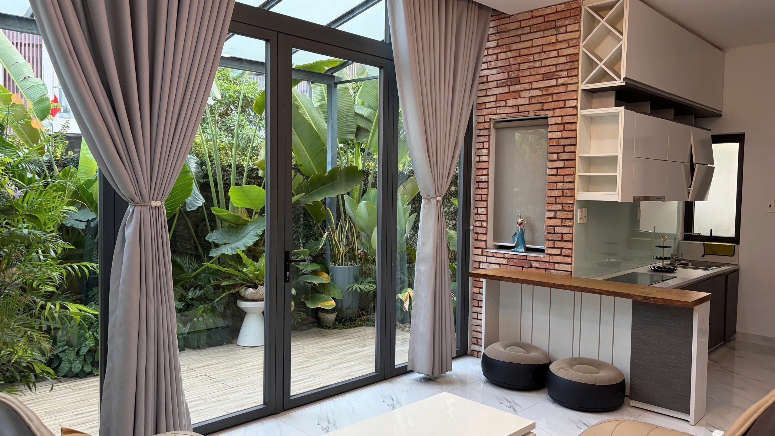Cho thuê Biệt thự Phường Long Thạnh Mỹ, Quận 9, Diện tích 146m², Giá Thương lượng 4