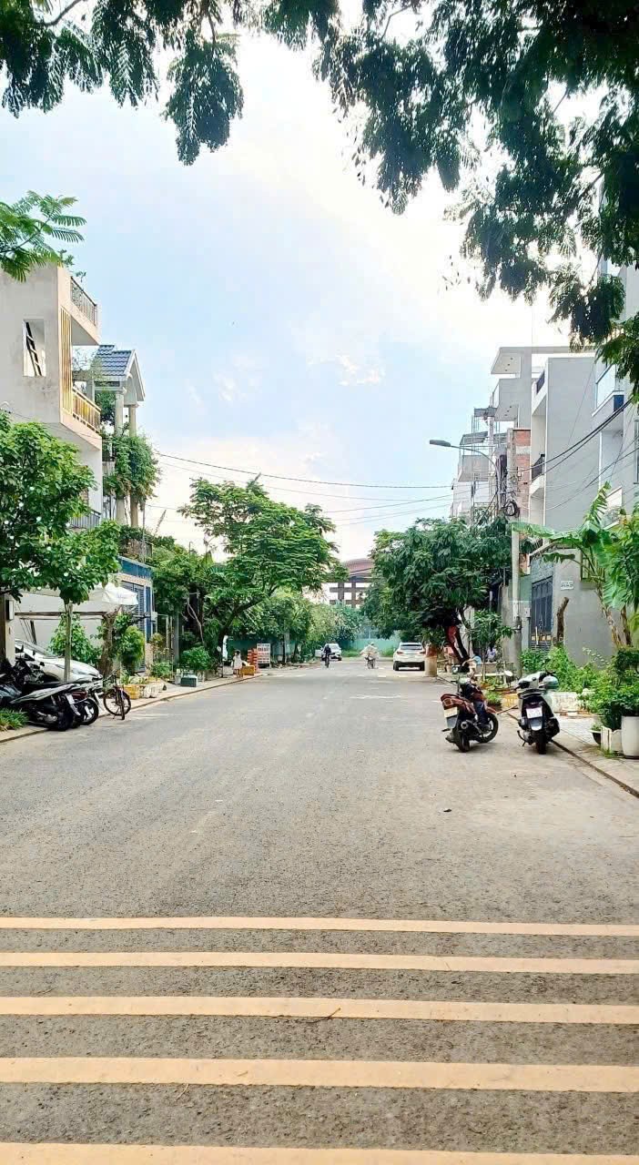 Cần bán Nhà ở, nhà cấp 4, nhà hẻm Phường Phước Bình, Quận 9, Diện tích 62m², Giá 8.5 Tỷ