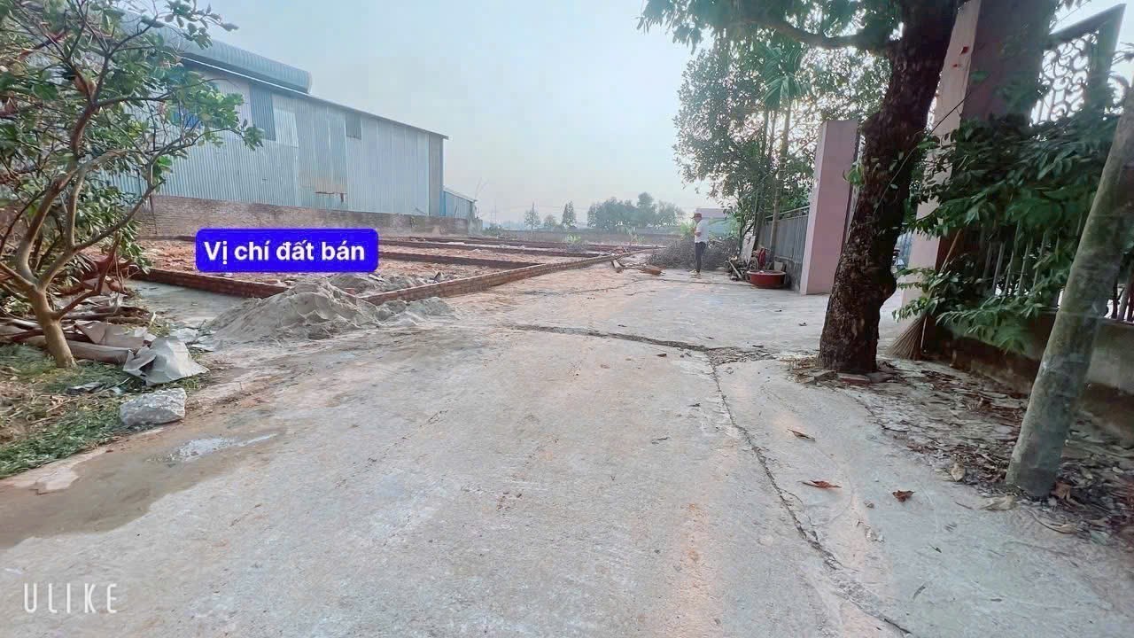 CẦN BÁN LÔ ĐẤT VỊ TRÍ CỰC TIÊM NĂNG , SÁT ĐƯỜNG TỈNH LỘ 418  ,DT - 87,8 M FUN THỔ CƯ  GIÁ NHỈNH 2 2