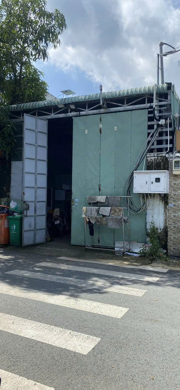 KHO XƯỞNG XUÂN THỚI SƠN – GẦN NGUYỄN THỊ THỬ – XE TẢI VÀO TẬN NƠI – CHỈ 13 TỶ 2