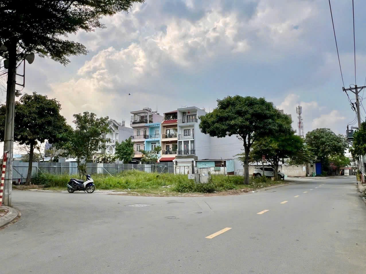 Cần bán Đất Phường Phú Hữu, Quận 9, Diện tích 572m², Giá 028 Tỷ 3