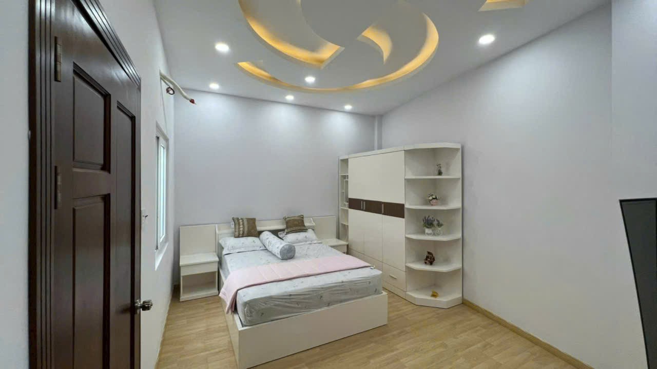 Bán nhà đẹp xã Phú Hòa Đông dt 83m2 1 lầu,2pn,2wc giá 2,6 tỷ 6