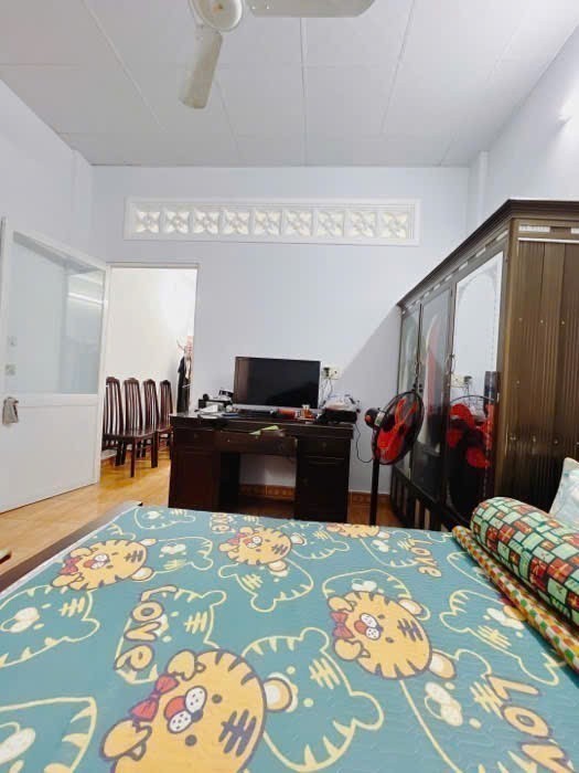 BÁN NHÀ NGANG 4.3 NỞ HẬU- CÁCH 1 CĂN RA MẶT TIỀN NGUYỄN THẦN HIẾN- GIAO THƯƠNG GIỮA TÔN THẤT 5
