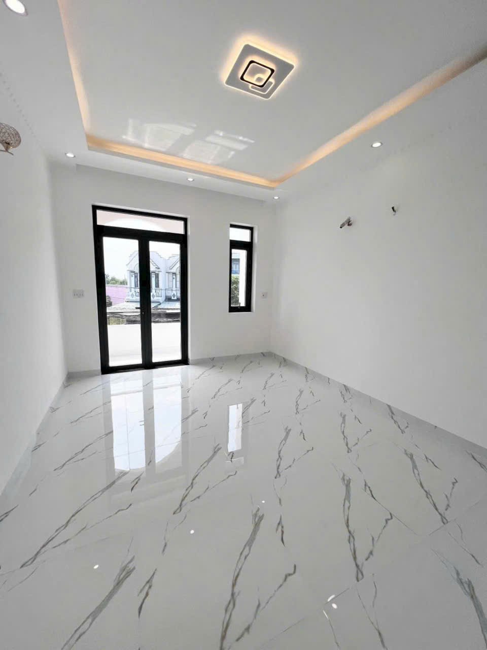 Bán 6 căn nhà xây đồng bộ mt đường Lê Thị Ty, Long Thượng dt 144m2 1 lầu,3pn,2wc giá 3,45 tỷ/căn 13