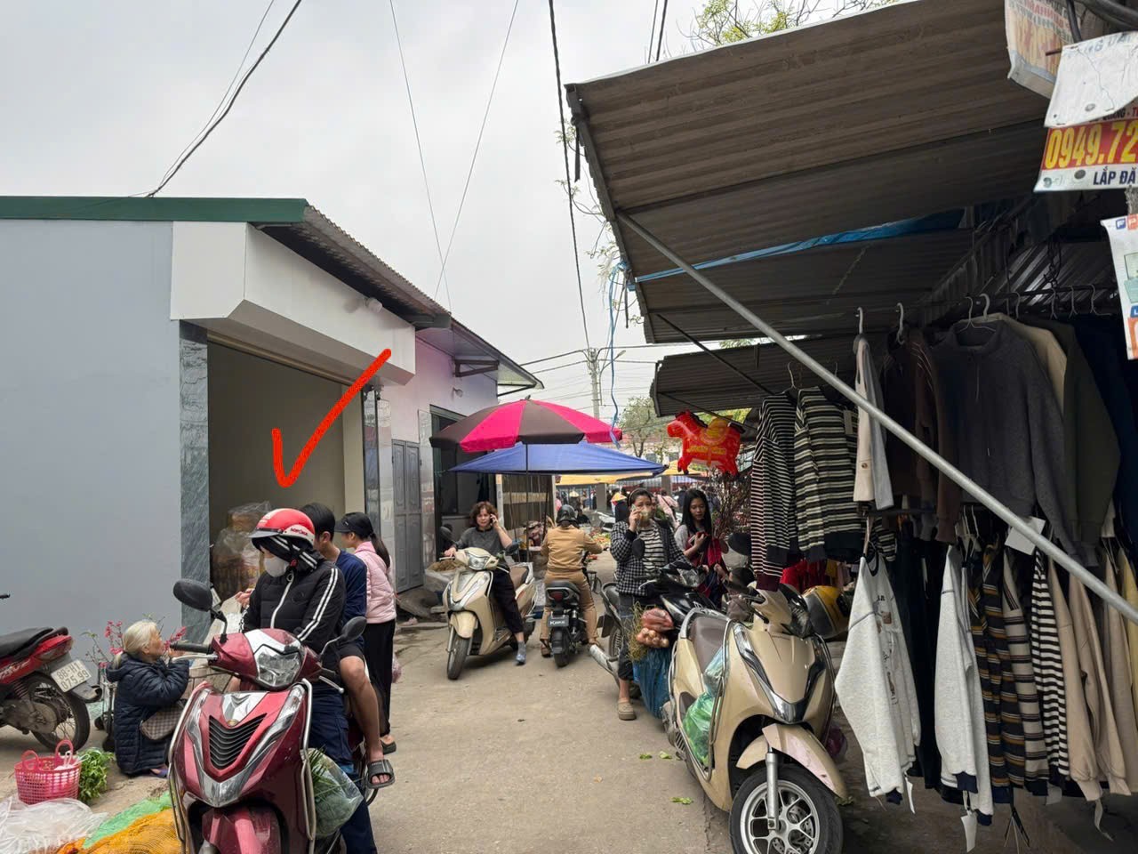 Cơ hội có 1 không hai, nhỉnh 6 tỷ sở hữu ngay nhà 2 mặt thoáng, giữa chợ Chi Đông, Mê Linh 4