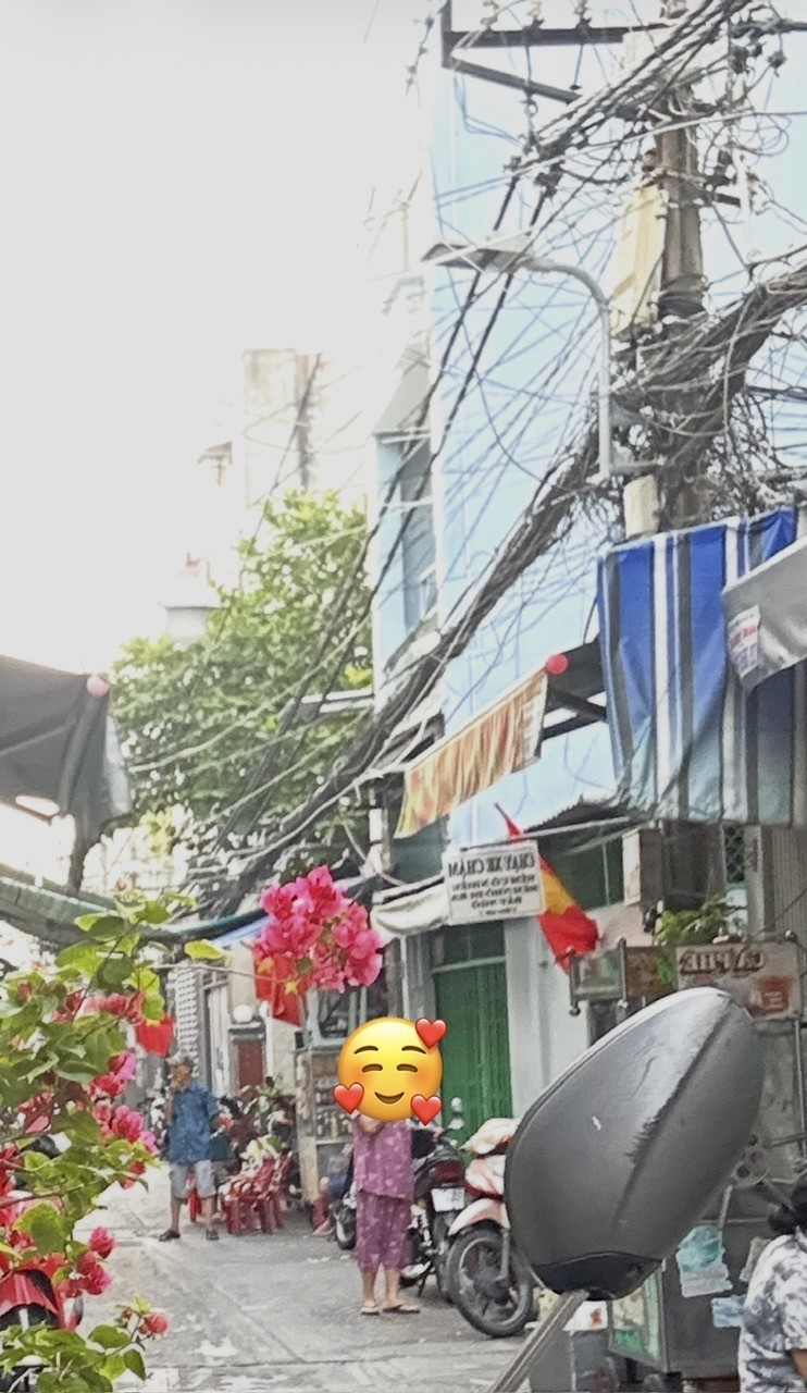 BÁN NHÀ NGON- MẶT TIỀN HẺM XE HƠI LÝ THUYẾT Đ. ĐOÀN VĂN BƠ- GẦN CHỢ 200 Đ.XÓM CHIẾU- TÔN ĐẢN- CÁCH 2
