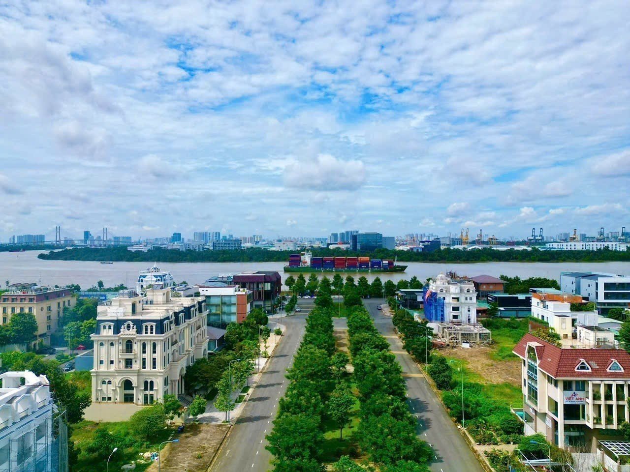 Cho thuê Biệt thự Phường Cát Lái, Quận 2, Diện tích 196m², Giá 55 Triệu/tháng