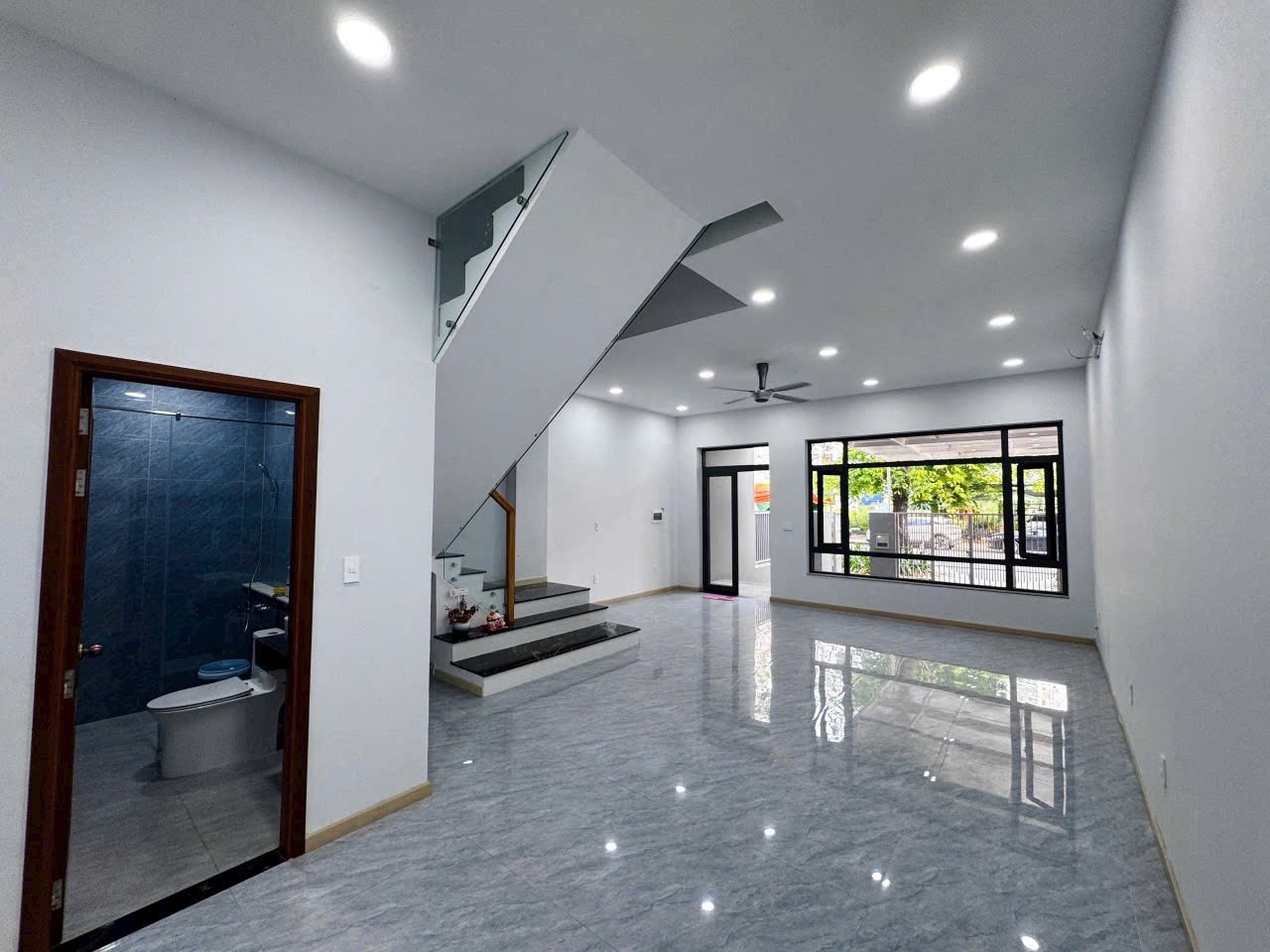 Cho thuê Nhà mặt tiền Phường Cát Lái, Quận 2, Diện tích 120m², Giá 22 Triệu/tháng