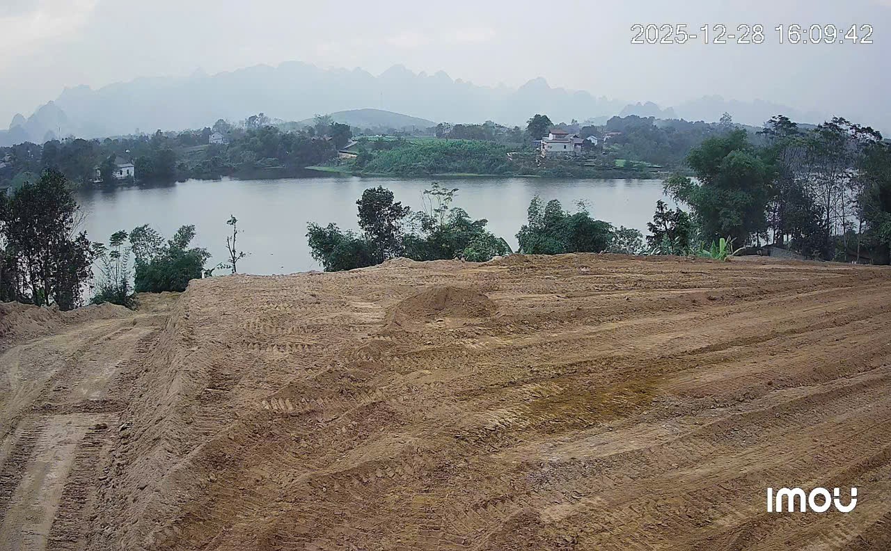 Cần bán đất view hồ Đá Bạc, diện tích 200m2 giá nhỉnh 2 tỷ có thương lượng 2