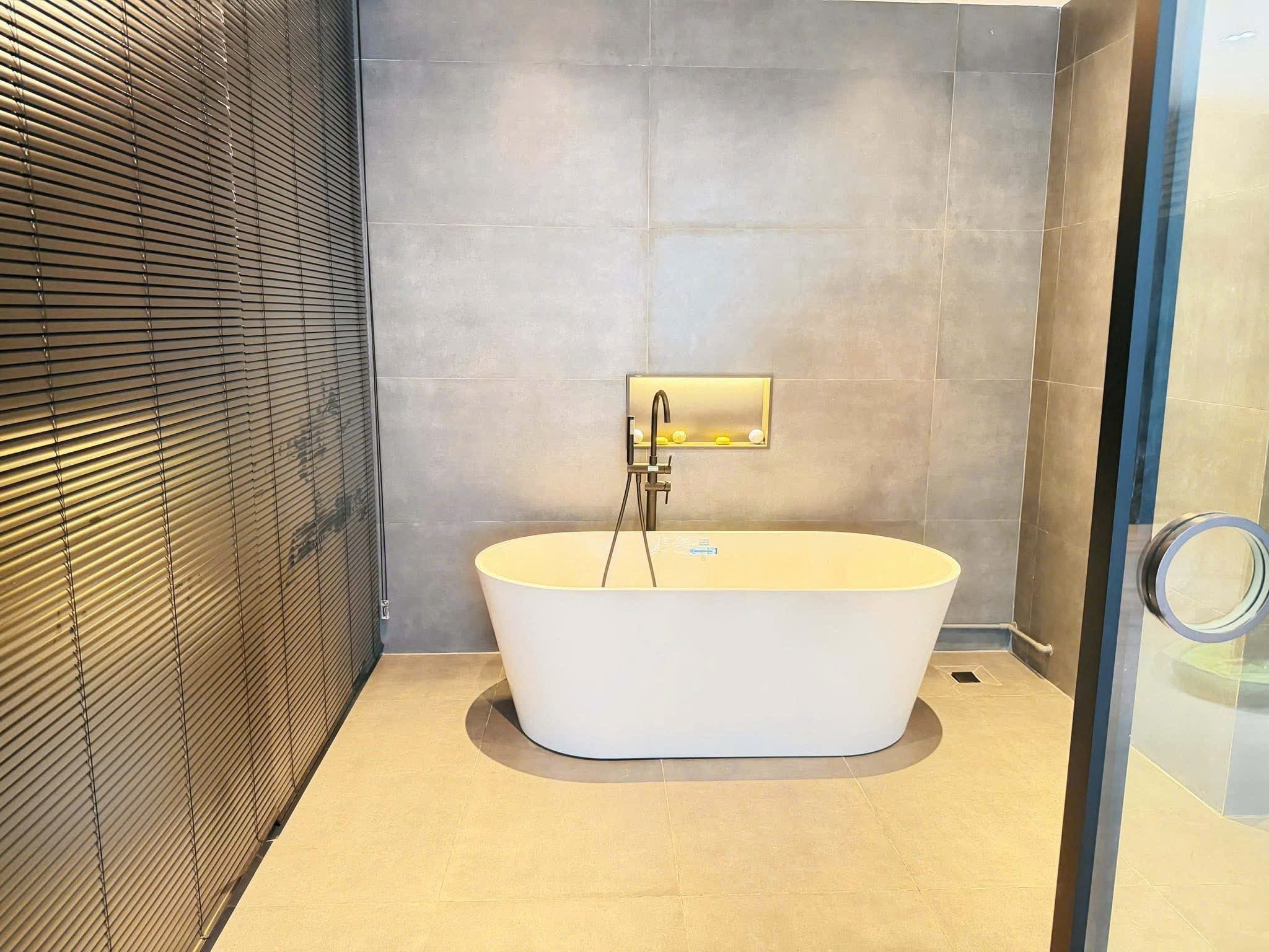 Cho thuê Biệt thự Bình Thạnh, Hồ Chí Minh, Diện tích 400m², Giá 090 Triệu/tháng 2