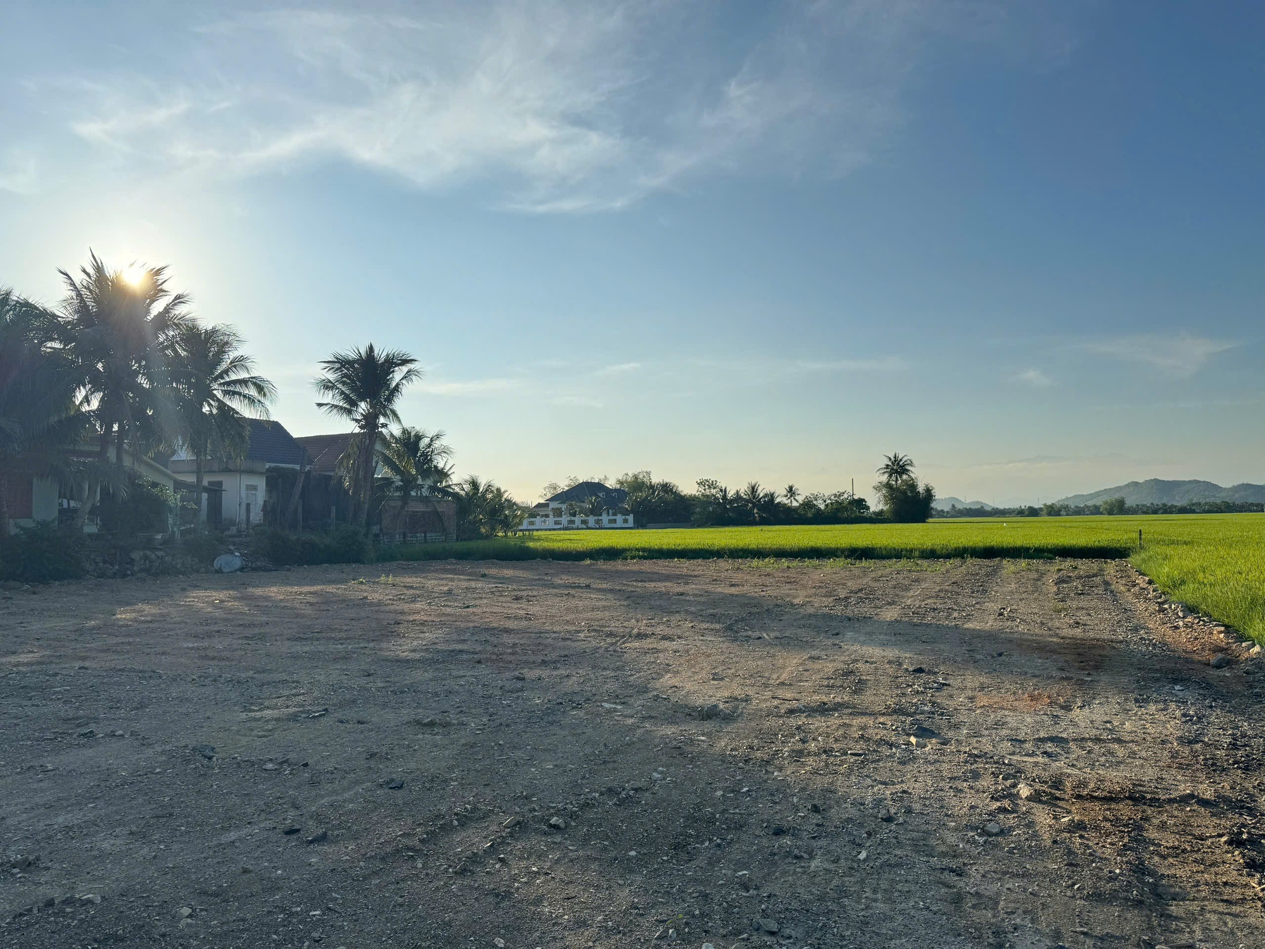 Bán đất full đô thị giá chỉ 2tr3 m2 Phường Hoà Thắng Khánh Hoà 0985451850 2