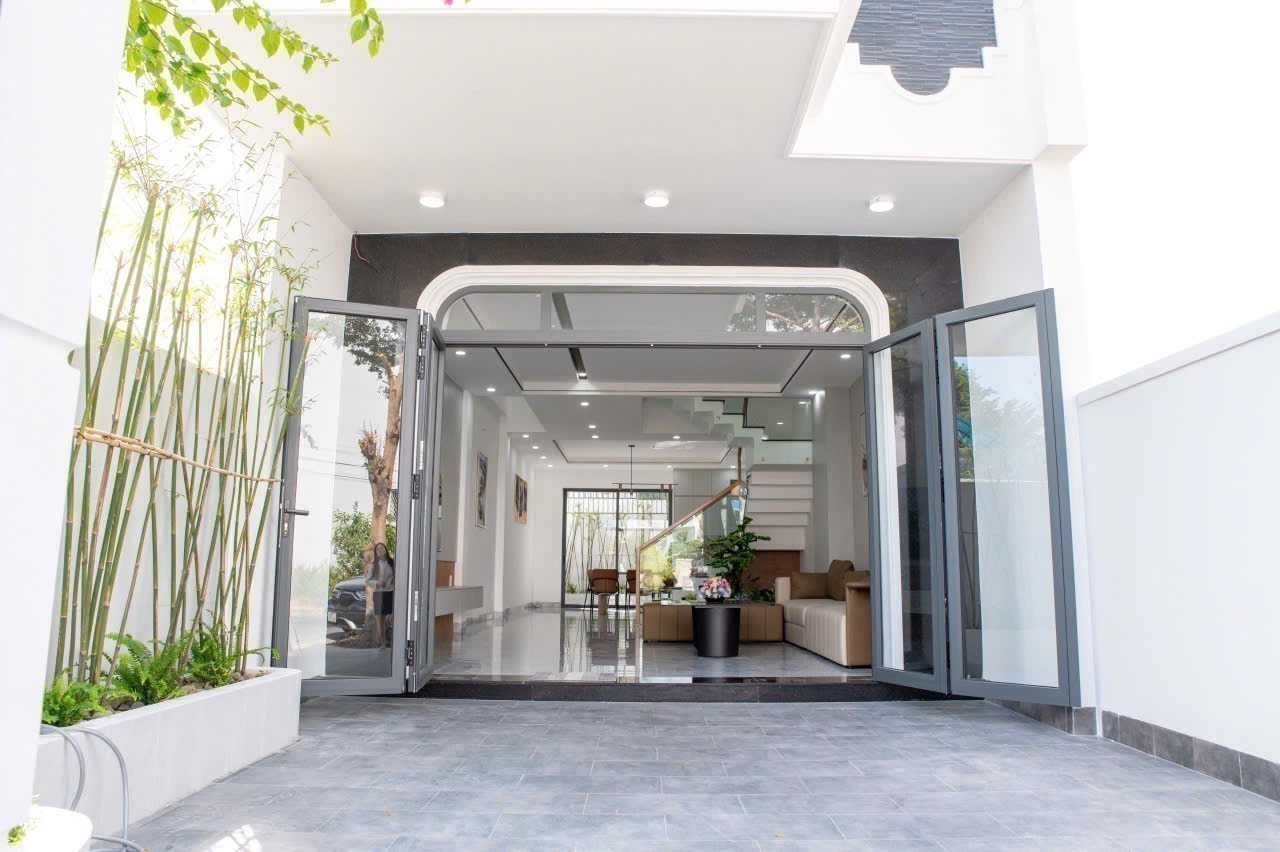 Cần bán Biệt thự Xã Vĩnh Thái, Nha Trang, Diện tích 100m², Giá 9.2 Tỷ 10