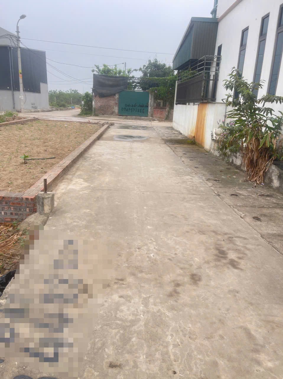Bán gấp 50m đất tổ 10, Quang Minh. Đường thông, oto đỗ. Gần khu công nghiệp 2