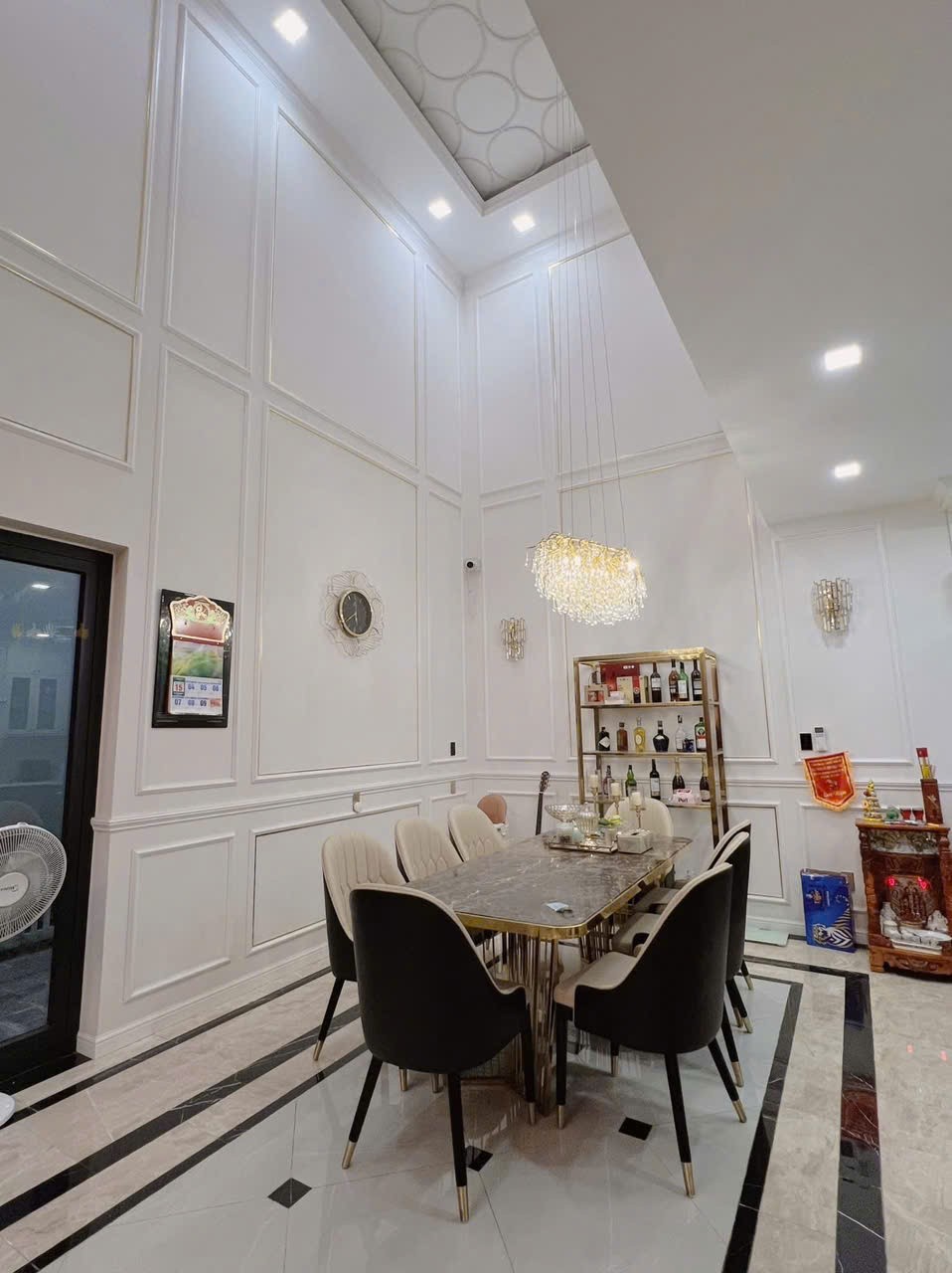Cần bán Biệt thự Phường Phú Hữu, Quận 9, Diện tích 170m², Giá 23 Tỷ 6