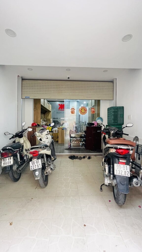 Hạ chào 400tr - Nhà mới 3 tầng Gò Vấp, diện tích 70m2, xe hơi ngủ trong nhà
