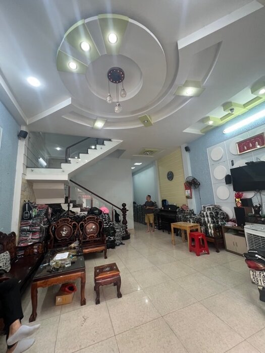 Nhà 82m2 Gò Vấp, hẻm xe hơi thông sát mặt tiền chỉ 4.7 tỷ 3