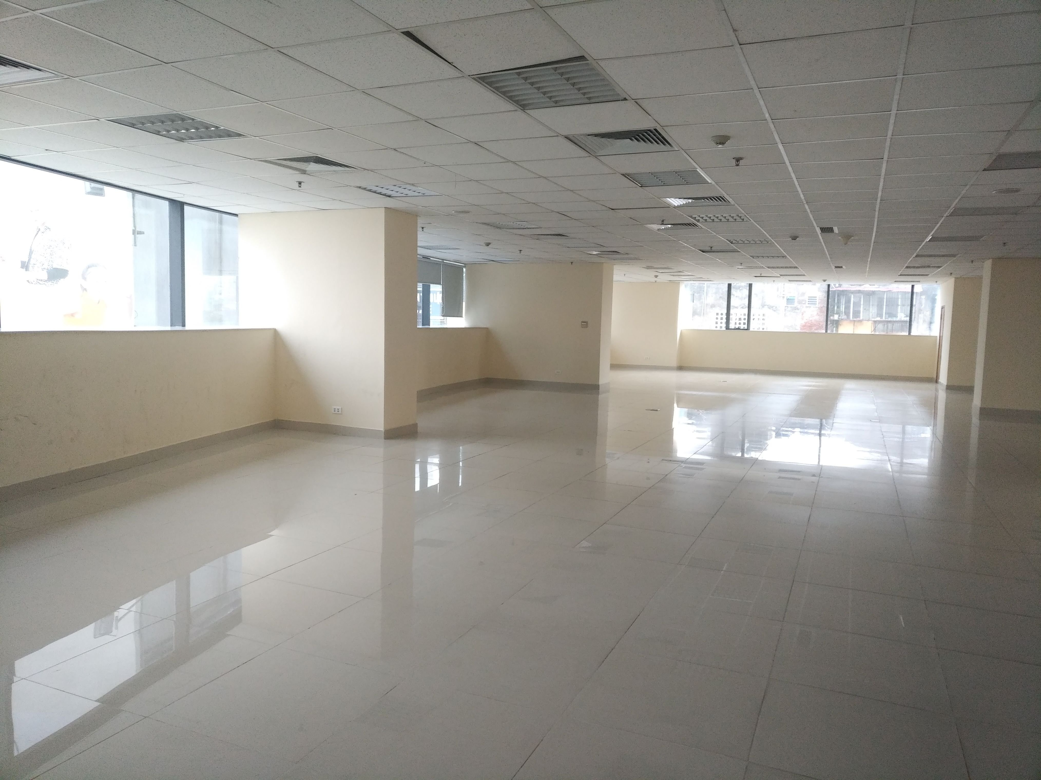 Cho thuê văn phòng đẹp 60m2, 100m2, 500m2 tòa Oriental, Tây Sơn, quận Đống Đa, giá rẻ nhất 7