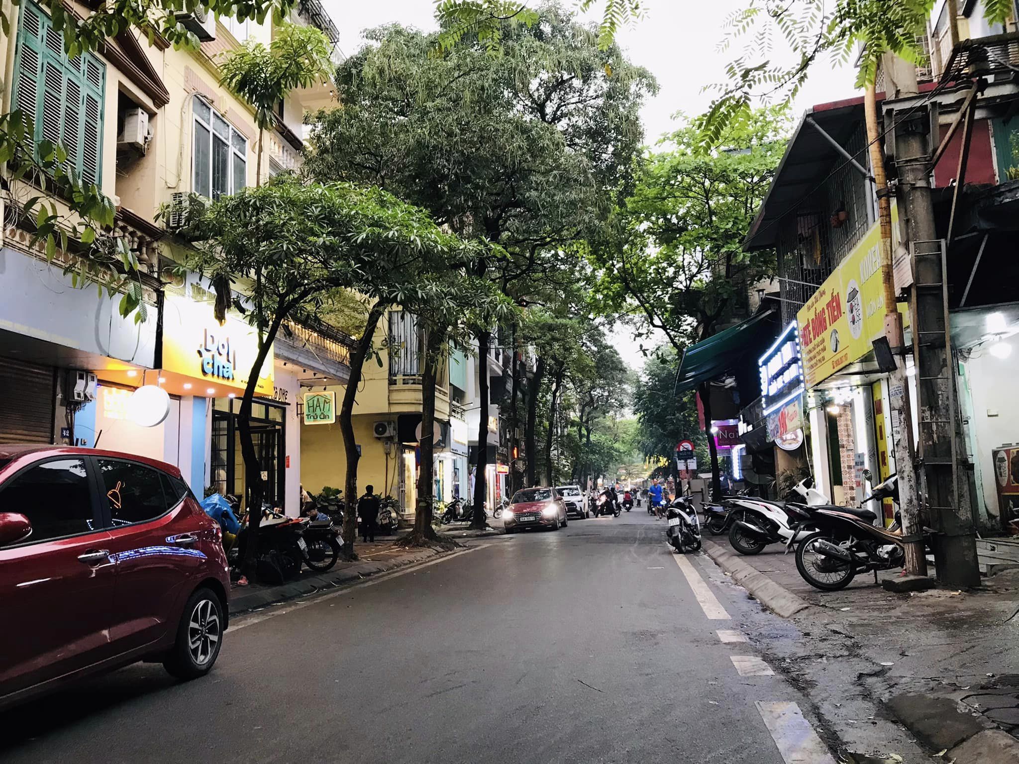 Cần bán Căn hộ chung cư đường Hoàng Ngọc Phách, Phường Láng Hạ, Diện tích 70m², Giá 02580 Triệu 6
