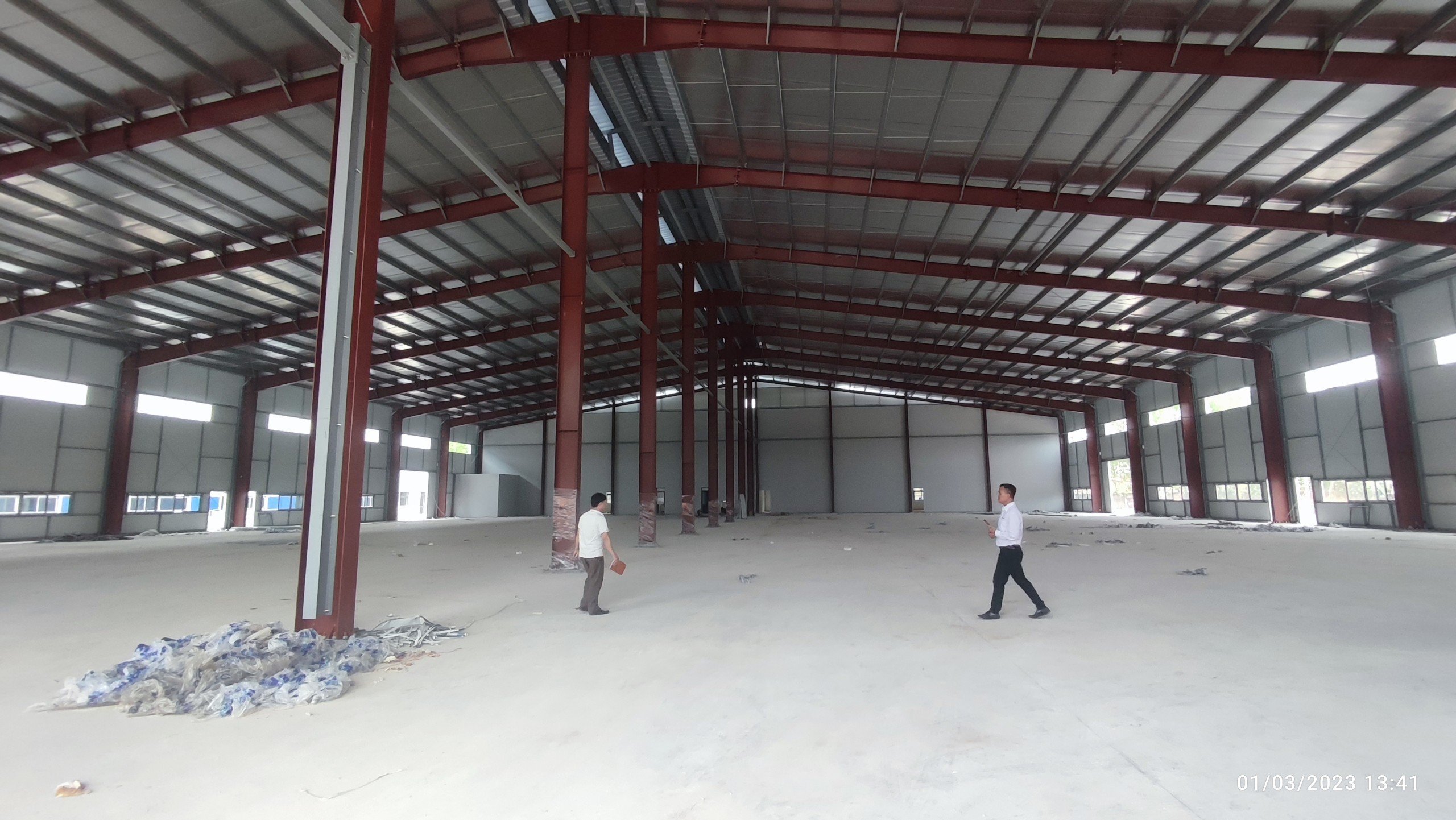 Cho thuê 3600m2 nhà xưởng + 800m2 Văn phòng trong CCN tại Bắc Giang 1