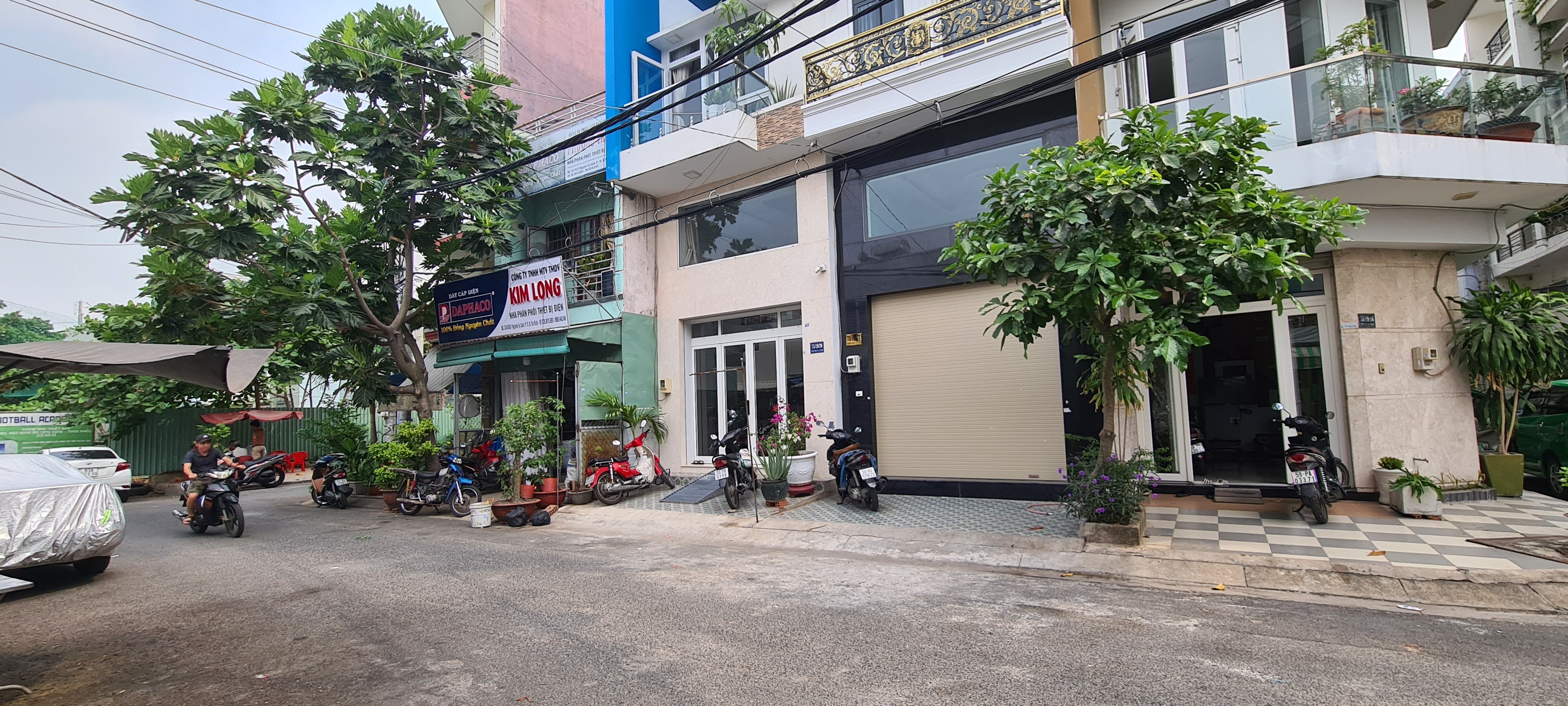 Cần bán Nhà mặt tiền đường Nguyễn Sỹ Sách, Phường 15, Diện tích 208m², Giá 9.4 Tỷ 5