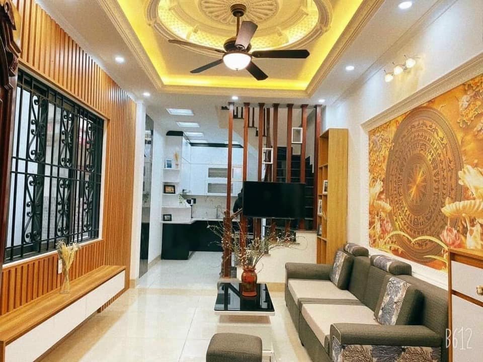 Cần bán Nhà mặt tiền Phường Cát Linh, Đống Đa, Diện tích 35m², Giá 5.3 Tỷ