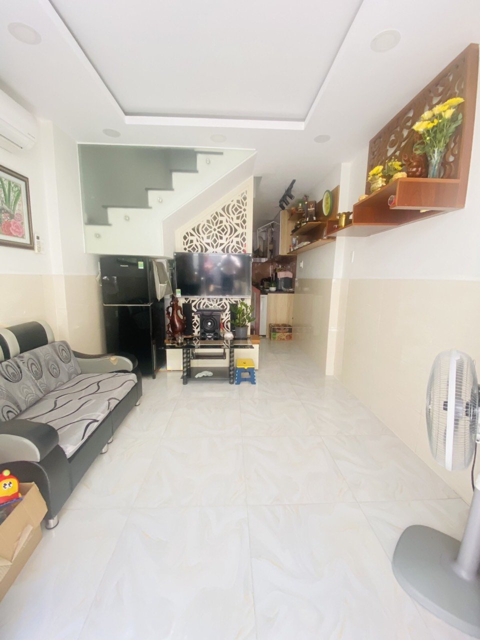 28m2 Huỳnh Văn Nghệ P15 2 tỷ 9 nhà mới hẻm thông 3