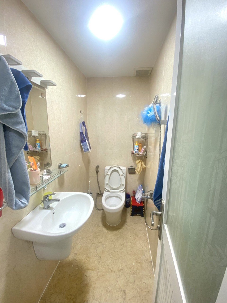 28m2 Huỳnh Văn Nghệ P15 2 tỷ 9 nhà mới hẻm thông 4