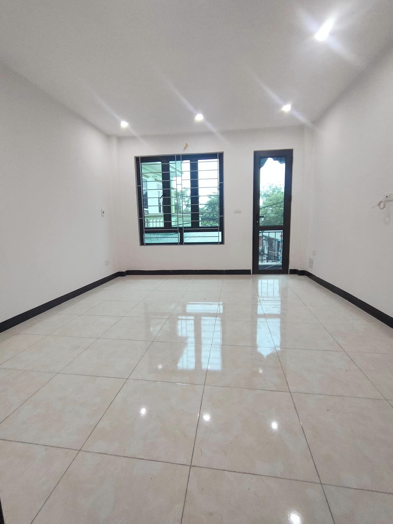 Cho thuê Nhà ở, nhà cấp 4, nhà hẻm đường Phúc La - Văn Phú, Phường Phú La, Diện tích 35m², Giá 13 Triệu/tháng 2