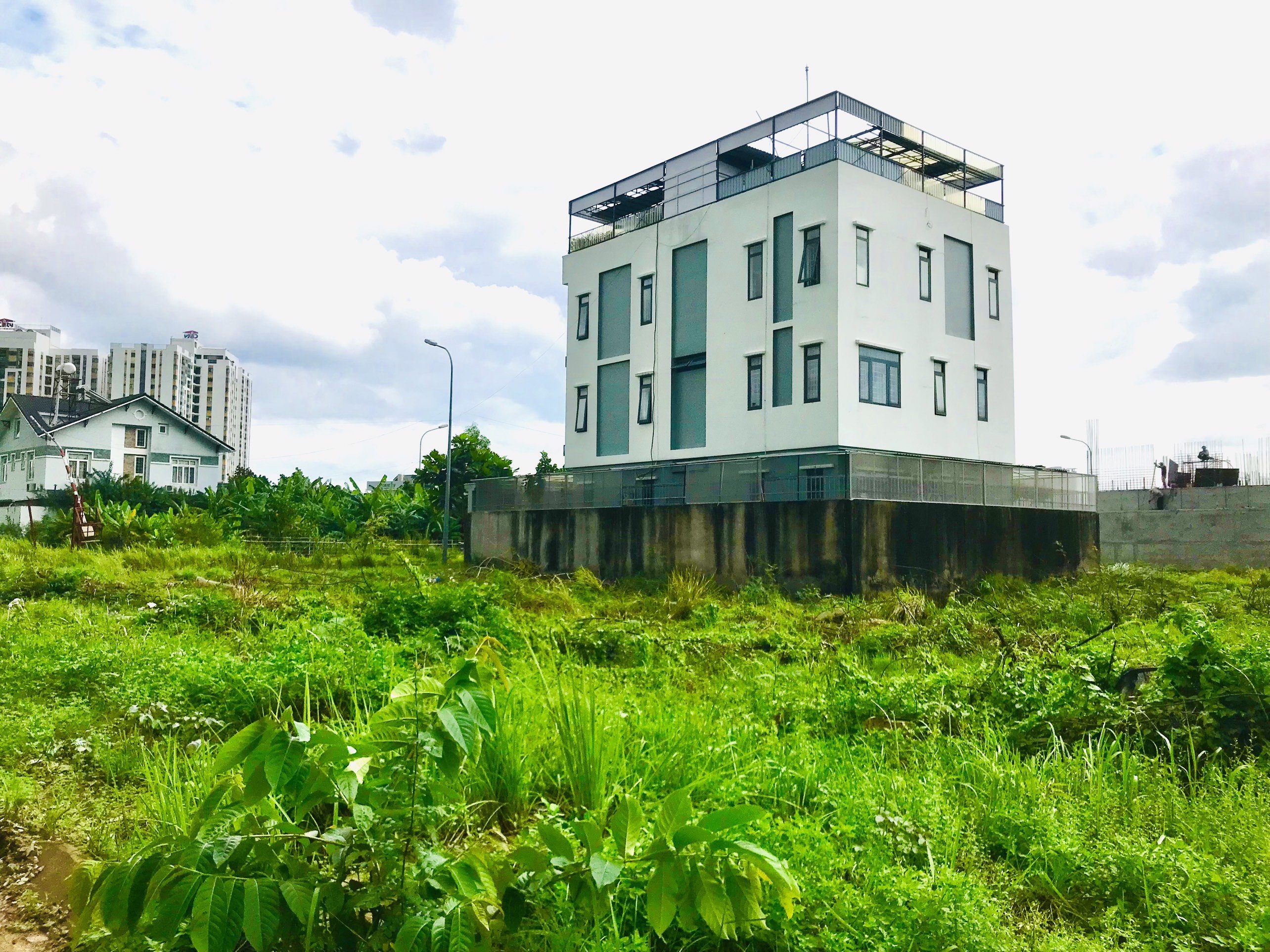 Săn ngay lô đất nền dự án khu dân cư Phú Nhuận -Phước Long B , Q9, đường 20m giá 60 tr/m2 9