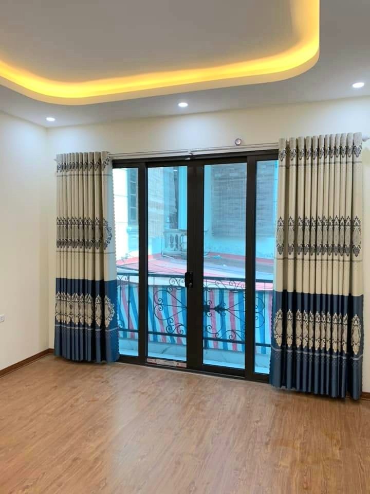 Bán nhà Lê Đức Thọ, Mỹ Đình; 5m ra oto; Thoáng trước sau; Ở hoặc cho thuê; 45m2 3