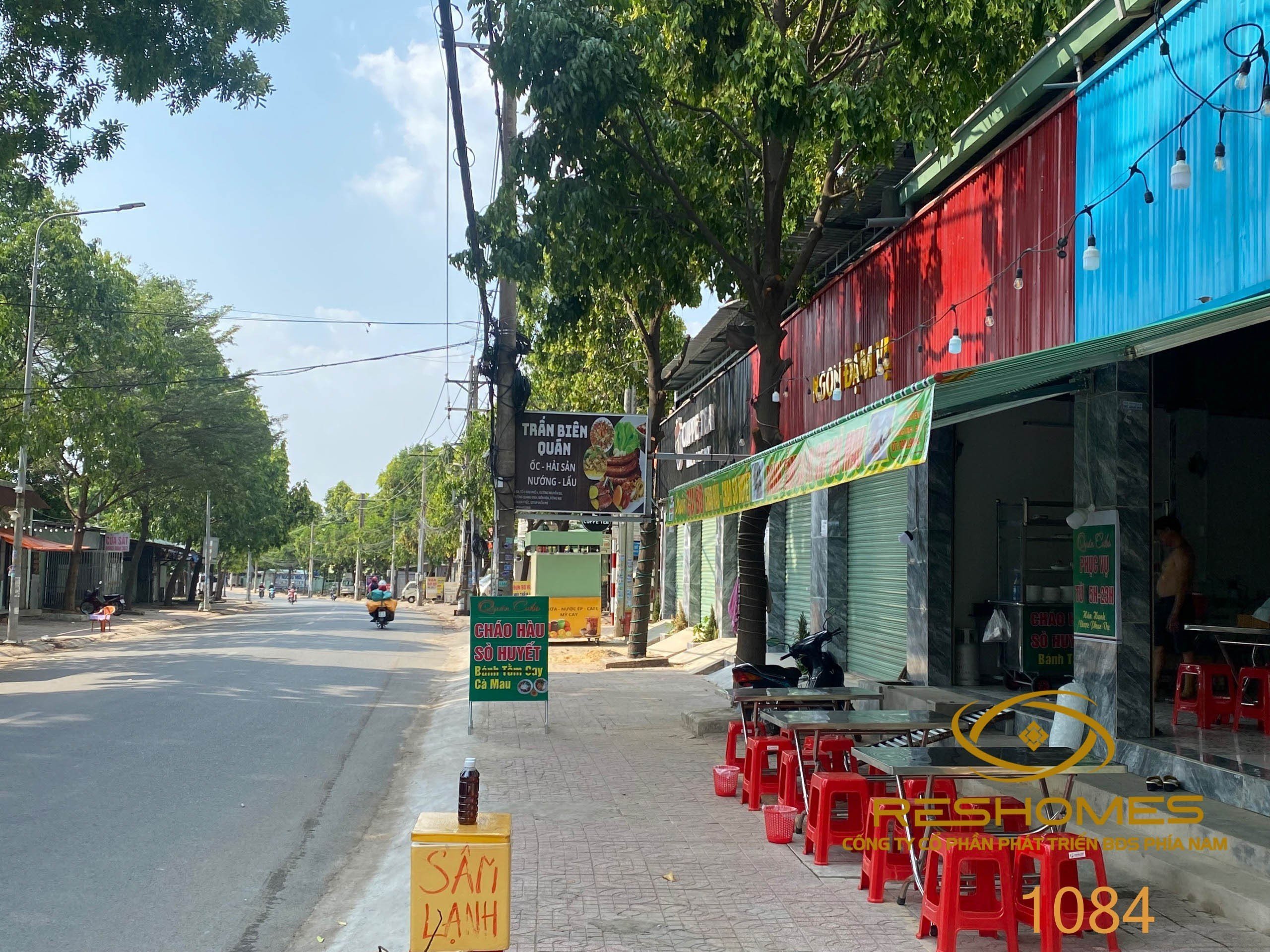 1084_Mặt bằng kinh doanh mô hình cafe mặt tiền đường Nguyễn Du 2