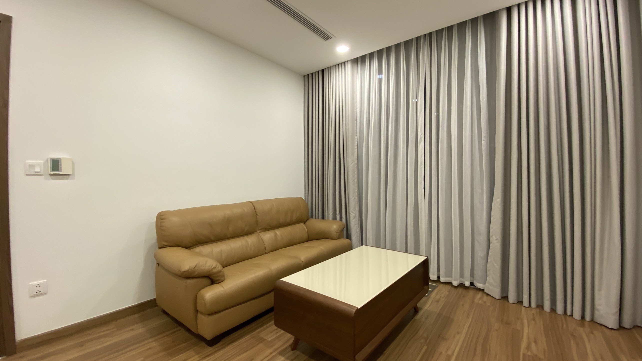 Cho thuê Căn hộ chung cư  3 phòng ngủ dự án Eco Green Sài Gòn, Diện tích 90m², Giá Thương lượng 13