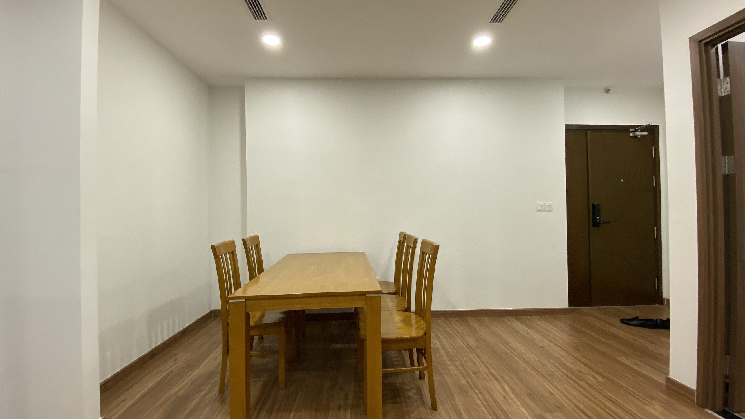 Cho thuê Căn hộ chung cư  3 phòng ngủ dự án Eco Green Sài Gòn, Diện tích 90m², Giá Thương lượng 3