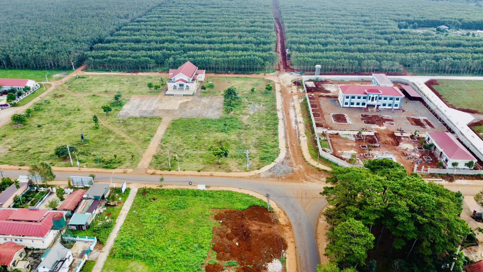 Bán đất ngay Tuyến đường Liên xã 22m Khu trung tâm Phú Lộc Giá F0