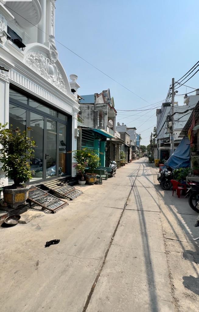 Bán nhà giá đầu tư đường Bình Thành, Bình Tân, 93.5m2, 6x16.5m, hẻm xe tải, 4Tỷ6 2