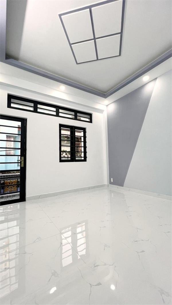 Bán nhà mới đẹp đường Trương Phước Phan, Bình Tân, 4x12, 2tầng, HXH, chỉ hơn tỷ, 2