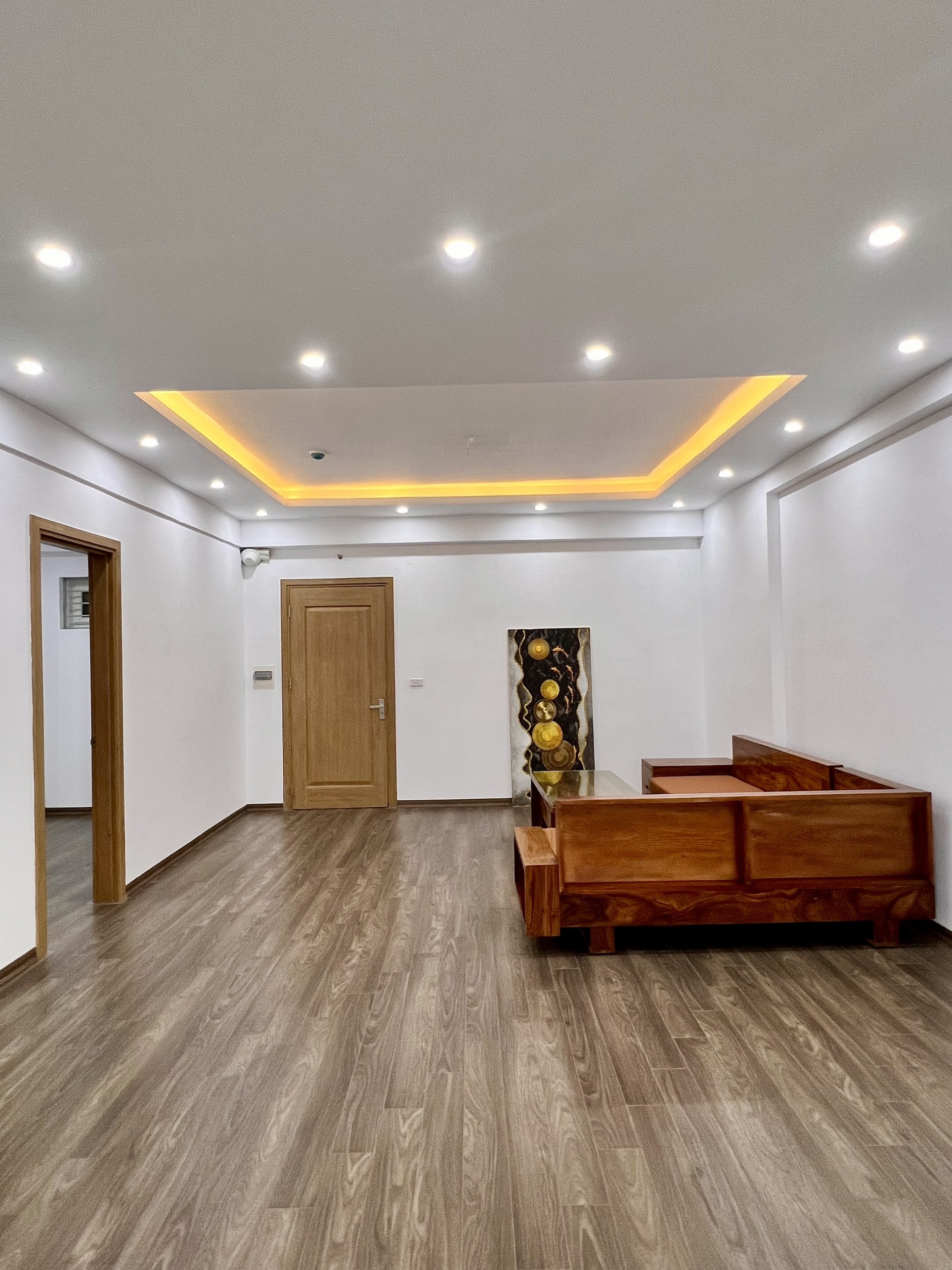 Cần bán gấp căn hộ 77m, view Hồ, full nội thất mới tại KDT Thanh Hà Mường Thanh 4