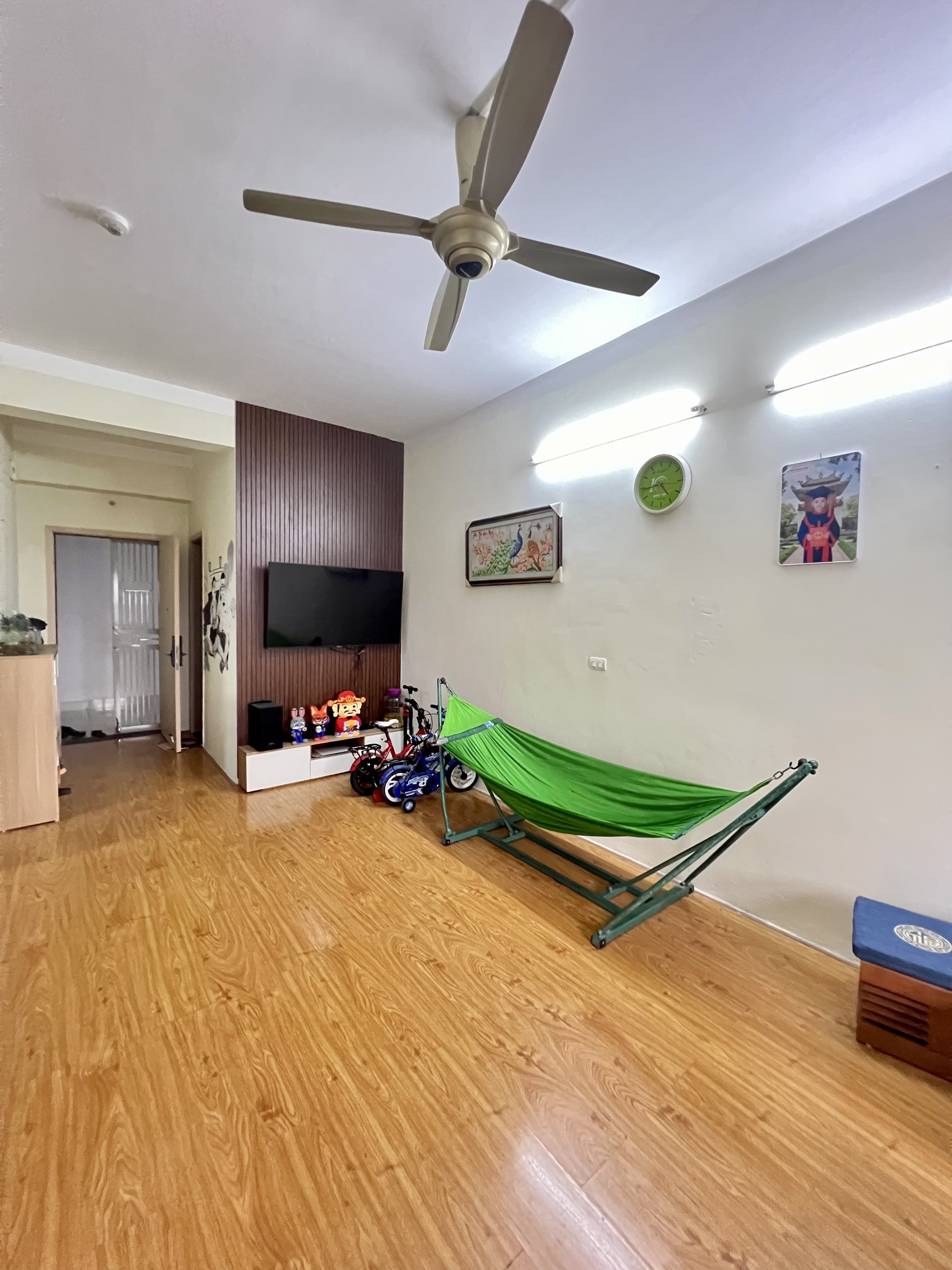 Bán căn hộ chung cư 2 PN view chính Hồ, full nội thất tại KDT Thanh Hà Cienco 5 1