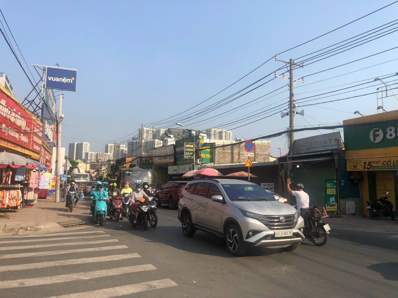 Cần bán Nhà mặt tiền đường Hoàng Hữu Nam, Phường Tân Phú, Diện tích 180m², Giá Thương lượng