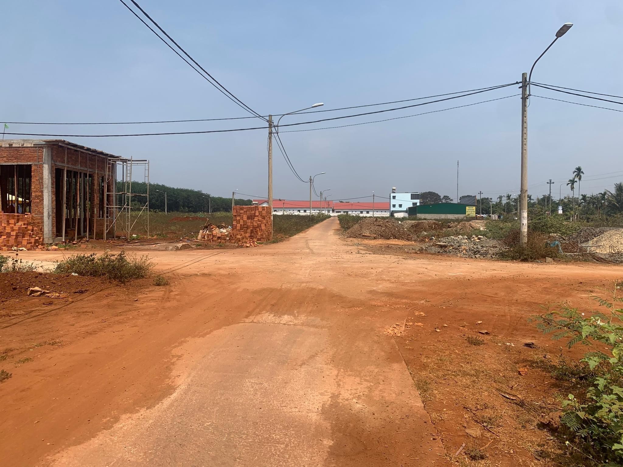 Bán lô đất trung tâm hành chính huyện Krông Năng, KDC Phú Lộc, giá chỉ 5 triệu/m2. 2